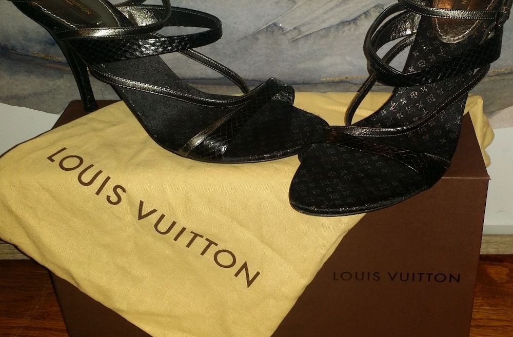 *SOLD*Louis Vuitton Black Snake Skin Strap Heels